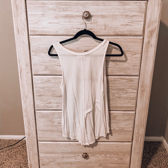 White Tank - Picture 2 of 2